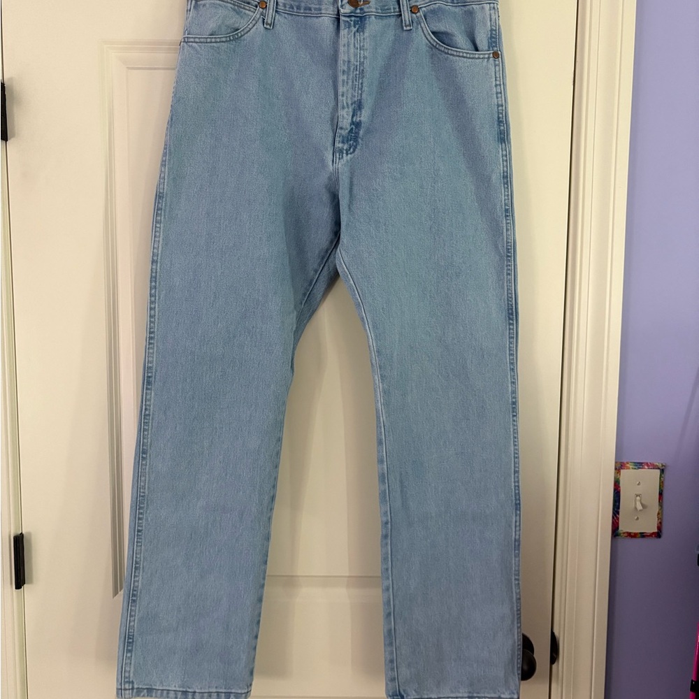Men's Light Blue Jeans